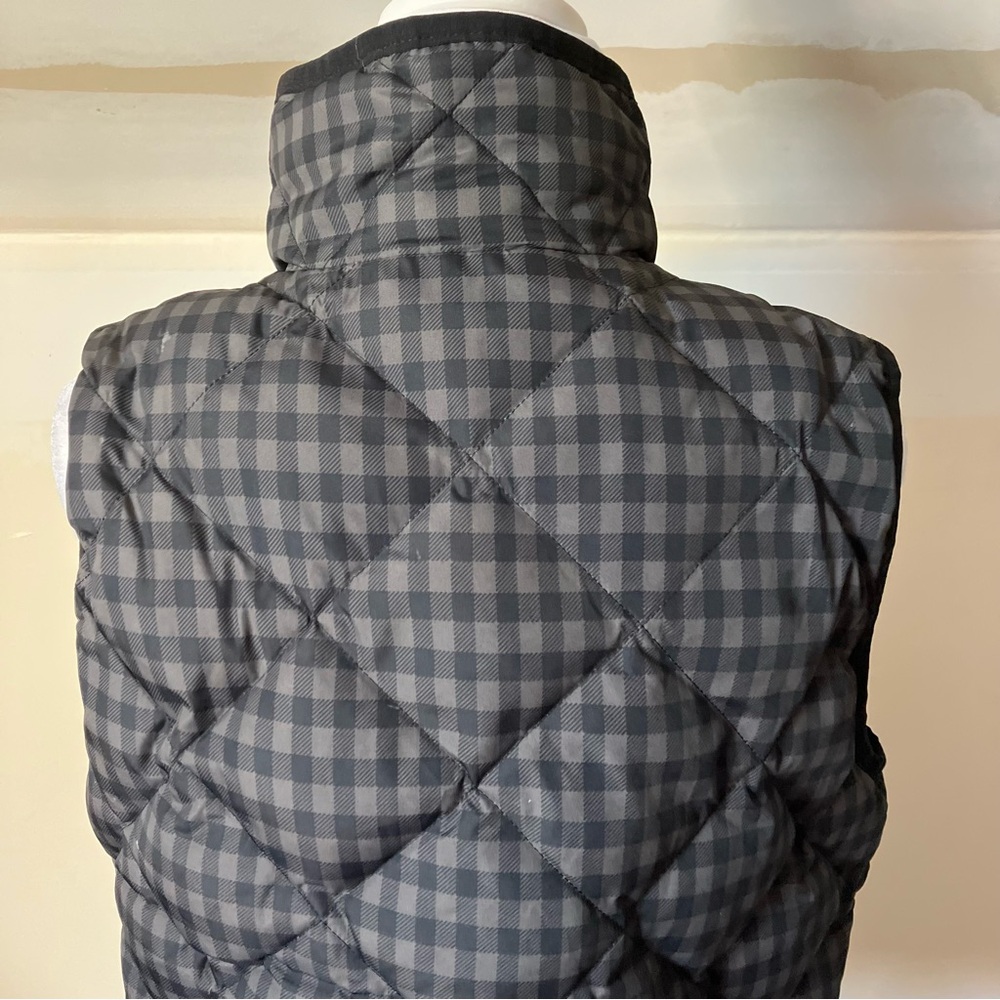 J. Crew Ladies Black / Gray Gingham Plaid Quilted Puffer Vest size Small - Picture 7 of 9